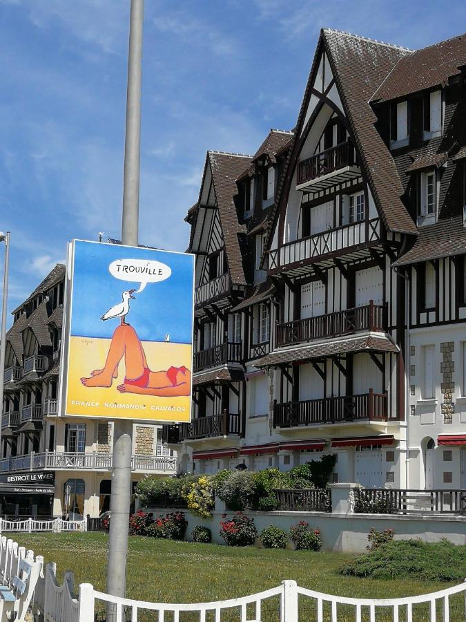 Study Du Pecheur Lägenhet Trouville-sur-mer Exteriör bild